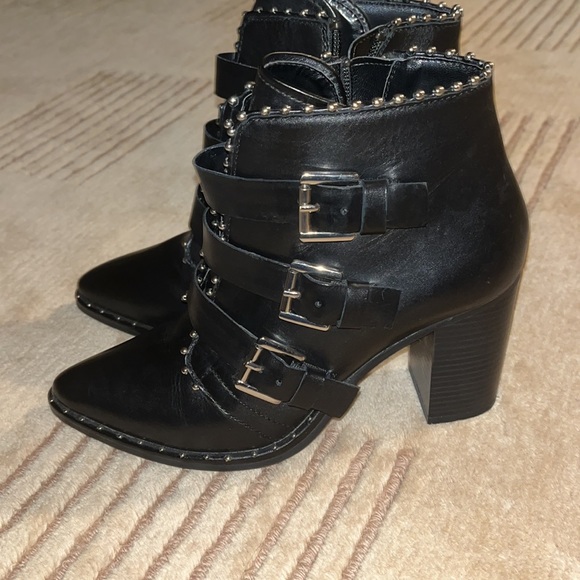 STEVE MADDEN Buckle studded ankle Boots NORDSTROM Size 8 - Picture 4 of 4